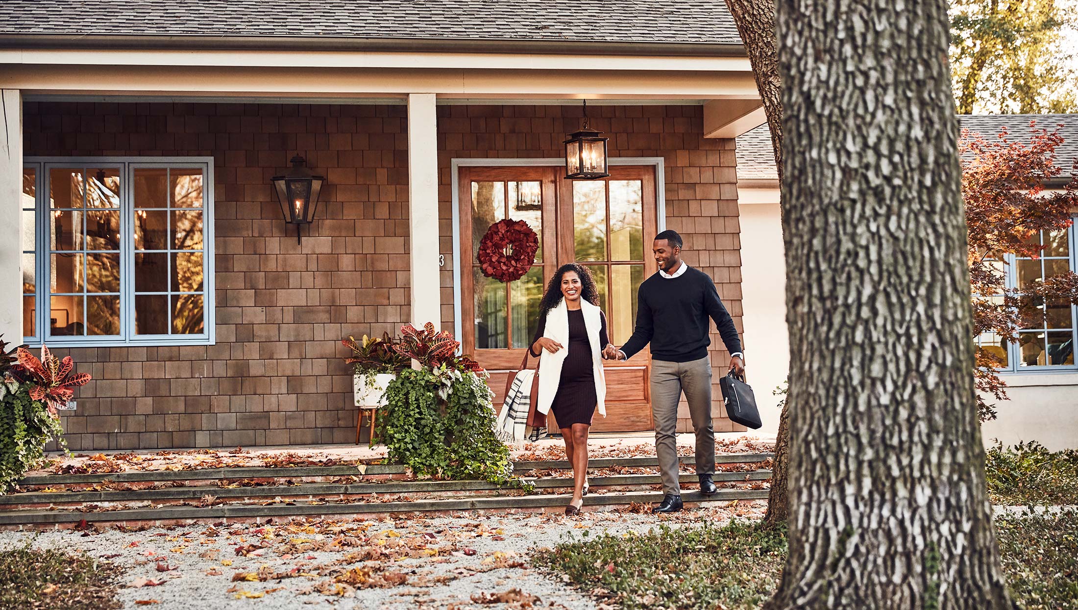 CHASE-BANK-Front-Door-Couple-Autumn-2161-2